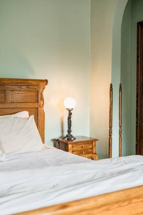 Apartmán Peaceful Easy Feelings - King Sized Bed - Sleeps 2 Lynchburg Exteriér fotografie