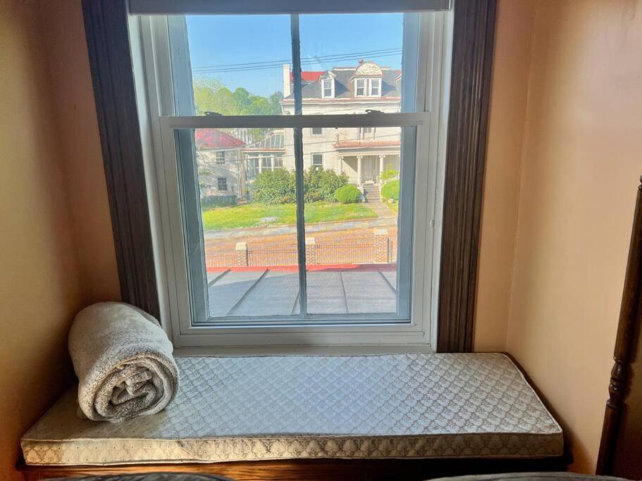 Apartmán Peaceful Easy Feelings - King Sized Bed - Sleeps 2 Lynchburg Exteriér fotografie